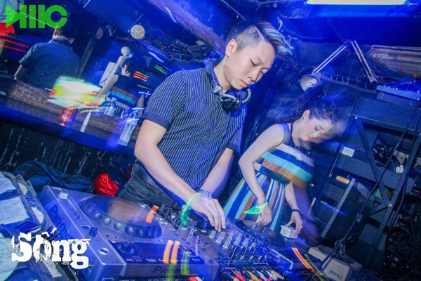 DJ Show - Temple Bar - Ha Noi