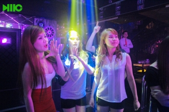 DMC Saigon - DVDJ Show - Paradise 396 Club