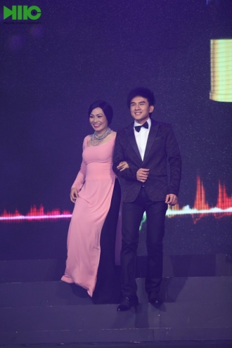 Yan - Vpop Awards 2014 - Sân Khấu Lan Anh l Part 2