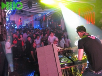 Asia Tour - DJ Wolfi - Crazy 8 Viet Nam