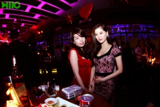 The Red Party -  Valentine Day - The Rooftop HN