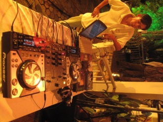DJ WANG - SINGER